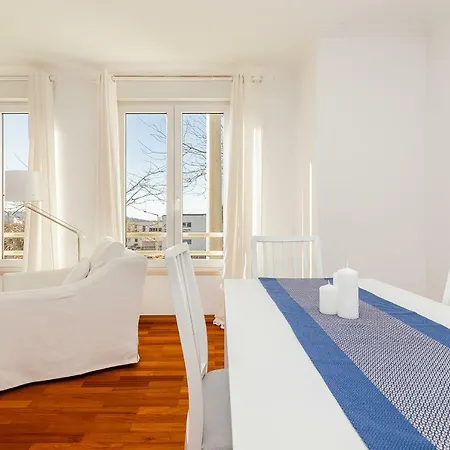 شقة Flat In Alges With River Views