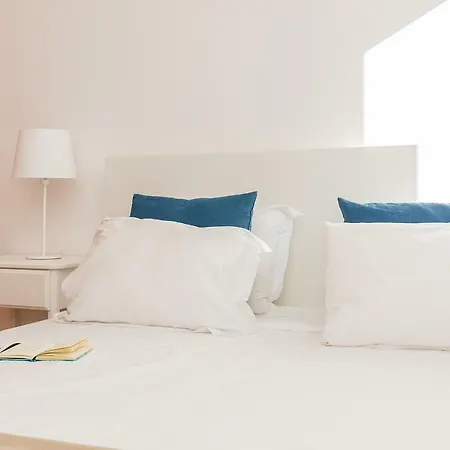 Flat In Alges With River Views شقة Lisboa