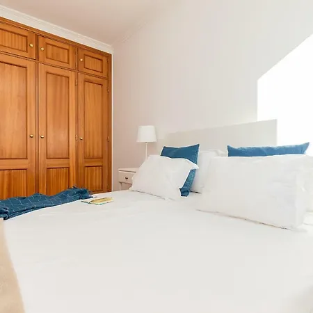 Flat In Alges With River Views Апартаменти *
